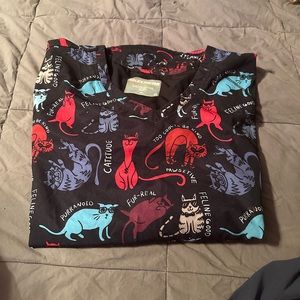 Sketcher’s Cat Scrub Top